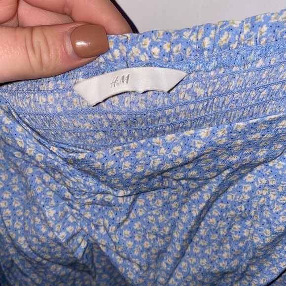 H&M blouse - Picture 2 of 2